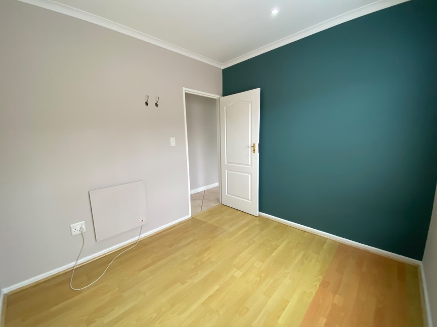 To Let 3 Bedroom Property for Rent in Parklands Western Cape